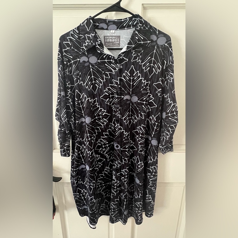 Born Hawaii Black Ulu print Tshirt dress